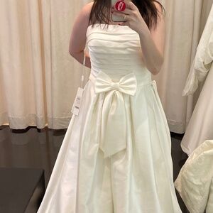 Bride wedding dress